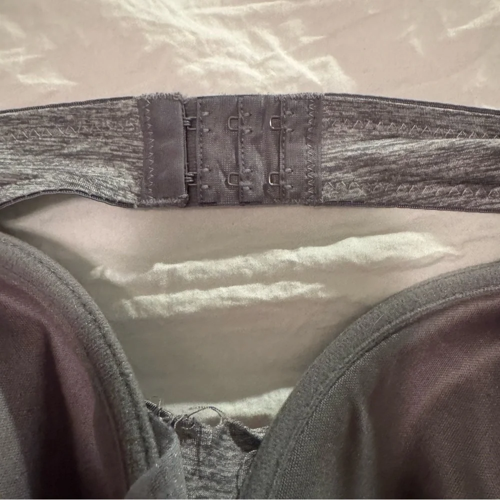 Secret‎ Treasures Gray Bra